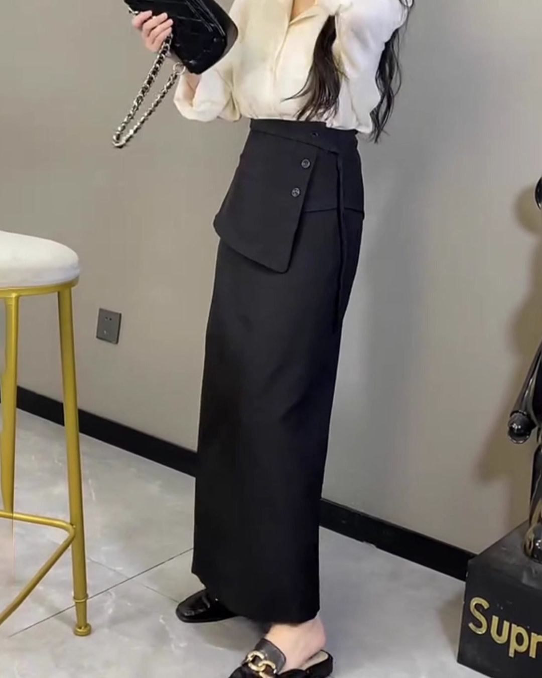 ブラックデザインスカート - 00024